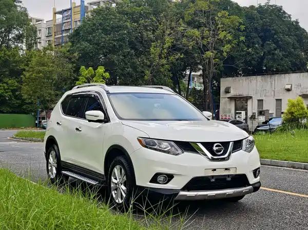Nissan X-Trail 2015