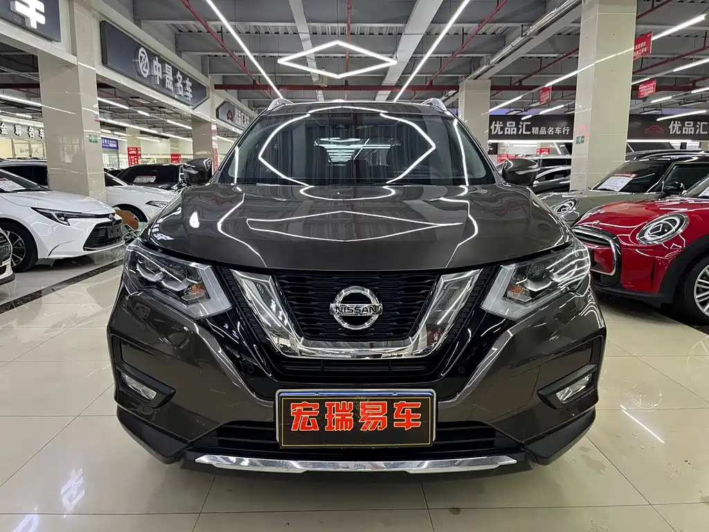 Nissan X-Trail 2018 — фото 2