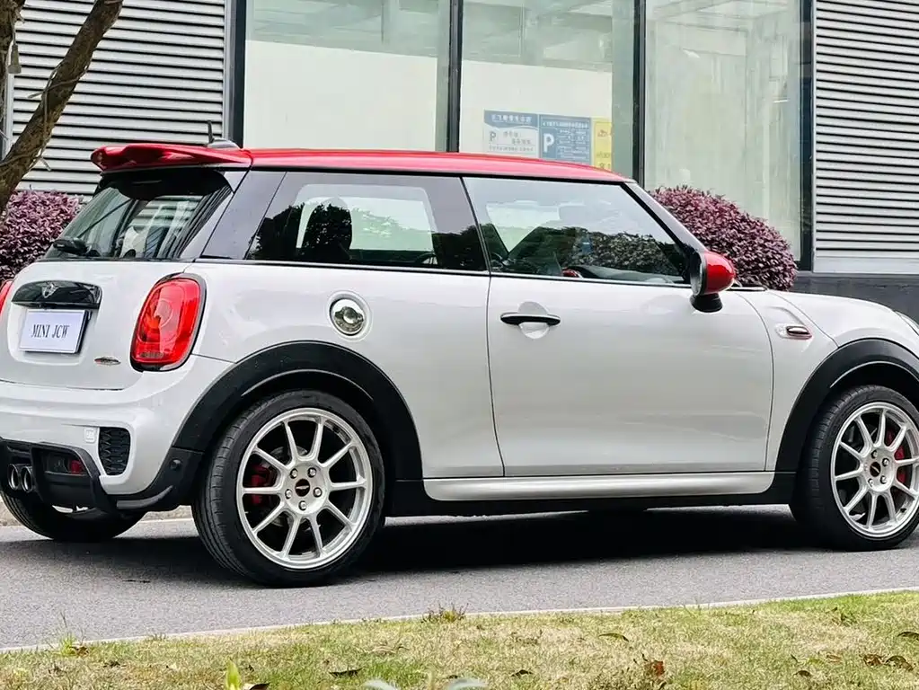 MINI JCW 2017 — фото 8