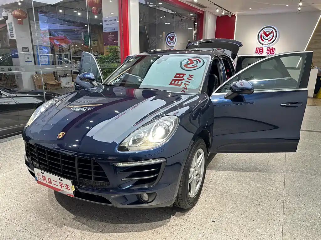 Porsche Macan 2018 — фото 29