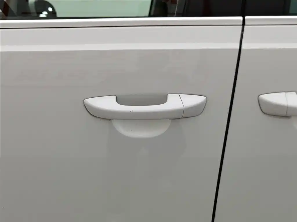 Volkswagen Sharan 2017 — фото 18