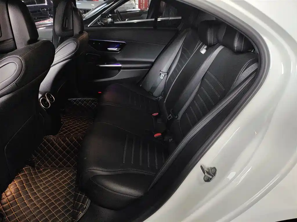 Mercedes-Benz C-Class 2022 — фото 17