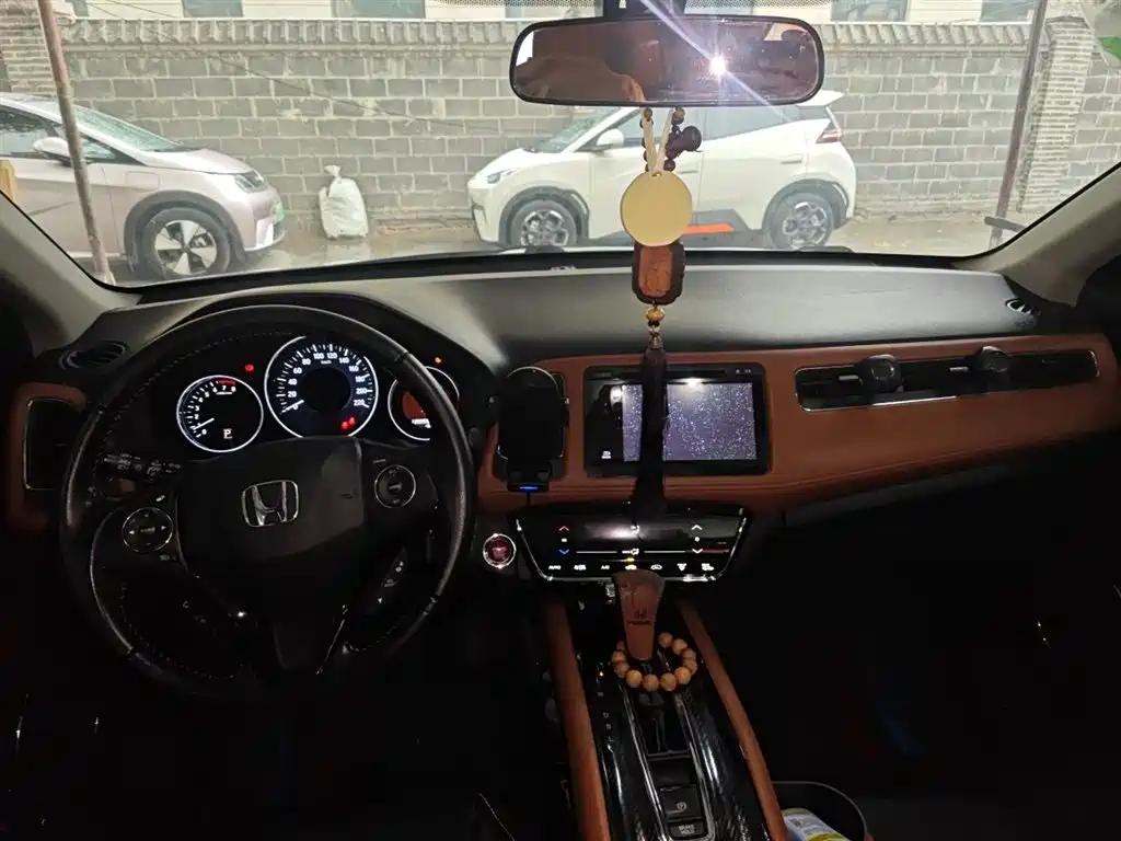 Honda Vezel 2016 — фото 13