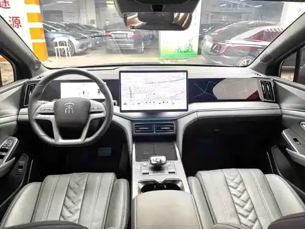 BYD Song L DM-i 2025