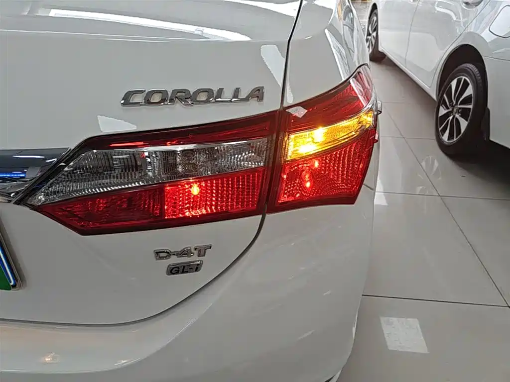 Toyota Corolla 2019 — фото 8