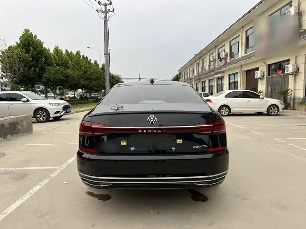 Volkswagen Passat 2024