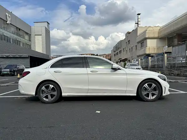 Mercedes-Benz C-Class 2020