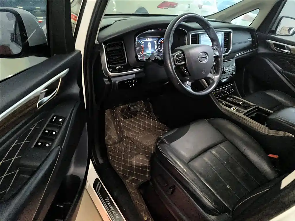 GAC Motor Trumpchi M8 2021 — фото 16