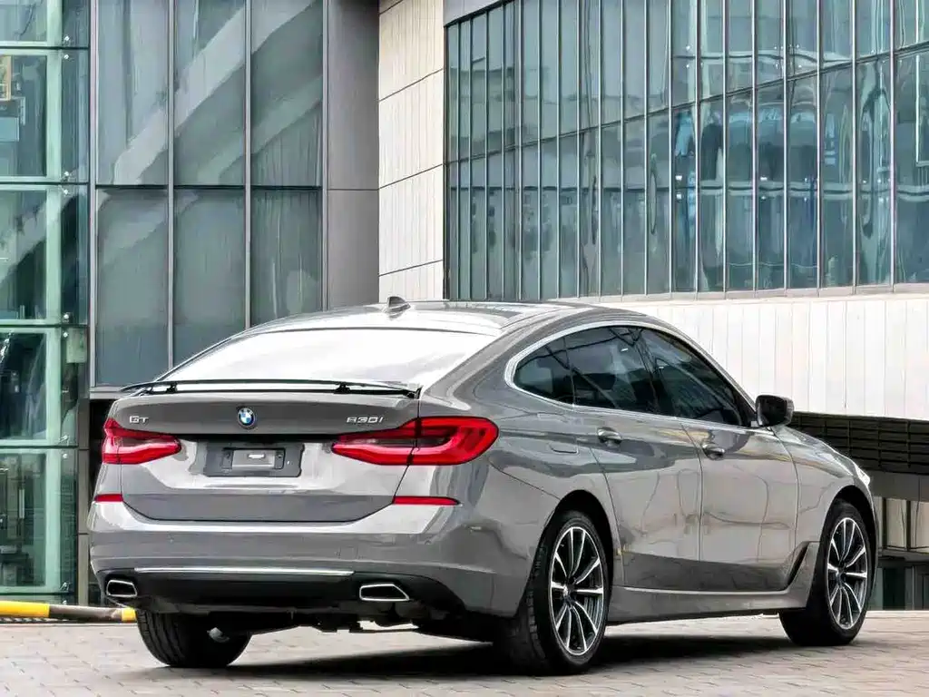 BMW 6 Series GT 2022 — фото 9