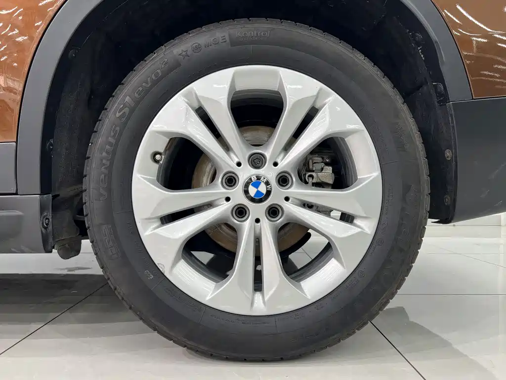 BMW X1 2017 — фото 18