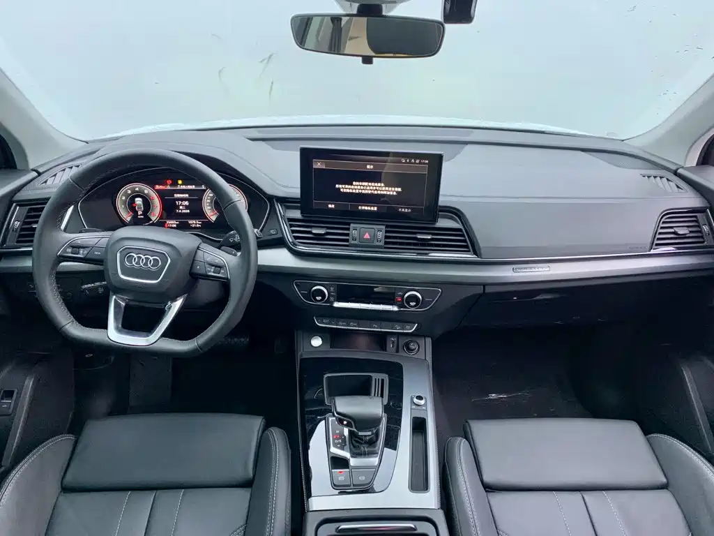 Audi Q5L 2022 — фото 17