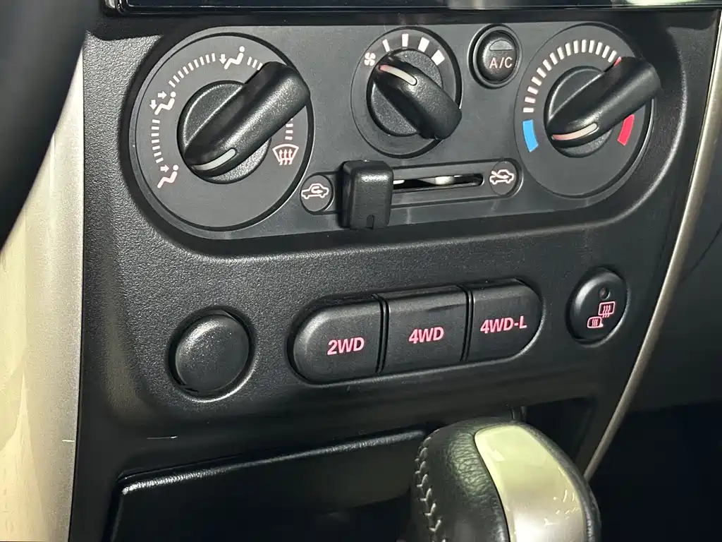 Suzuki Jimny 2017 — фото 12