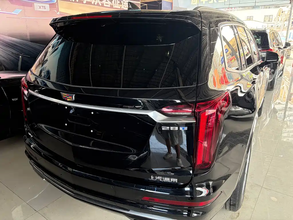 Cadillac XT6 2023 — фото 3
