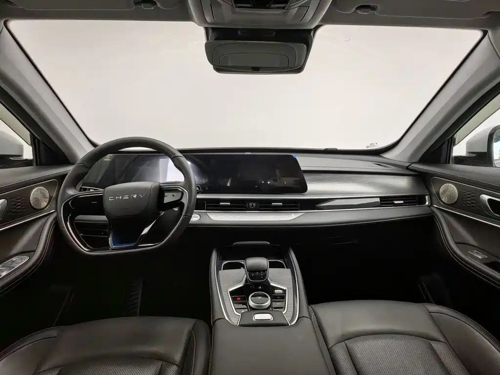 Chery Tiggo 8 PRO New Energy 2023 — фото 5