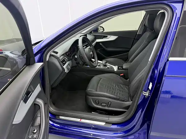 Audi A4L 2018