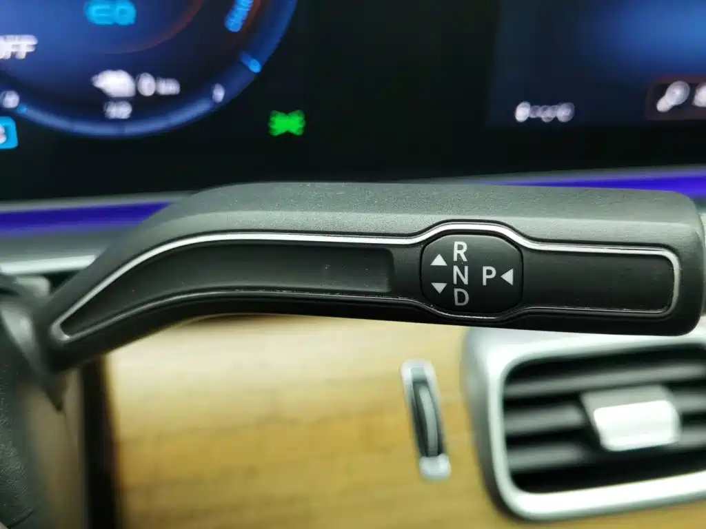 Mercedes-Benz GLE New Energy 2021 — фото 13