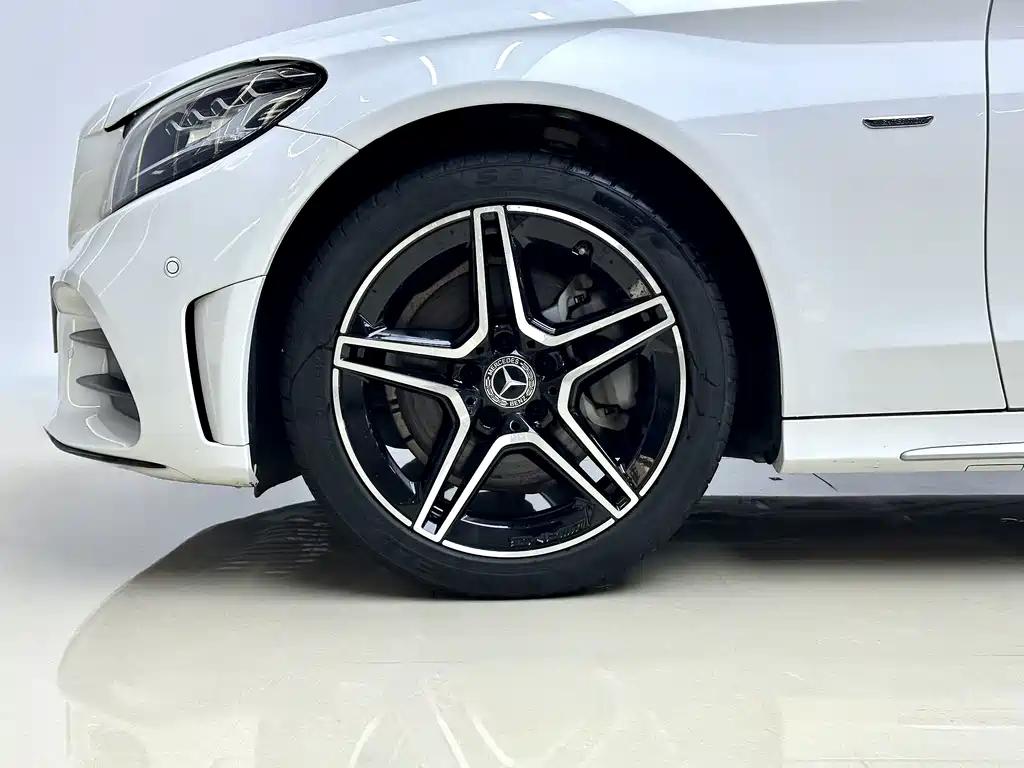 Mercedes-Benz C-Class 2021