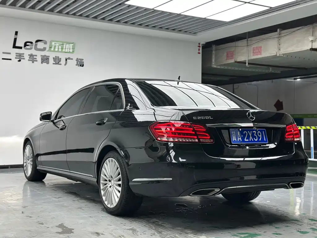 Mercedes-Benz E-Class 2014 — фото 11