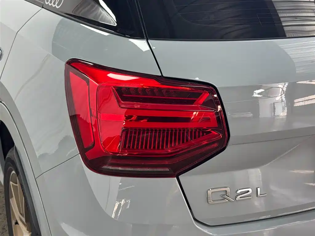 Audi Q2L 2024 — фото 18
