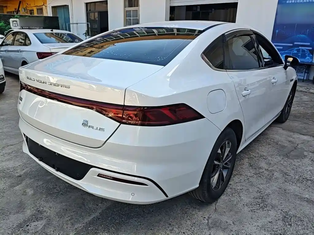 BYD Qin PLUS 2022 — фото 7