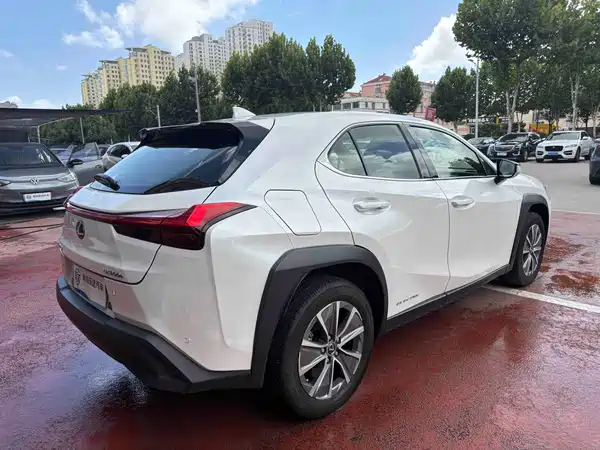 Lexus UX New Energy 2023