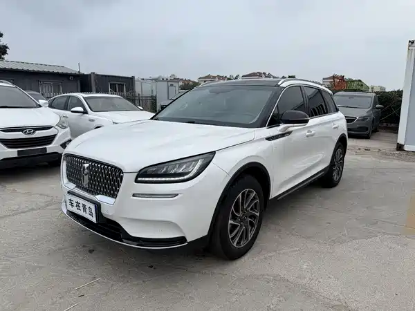 Lincoln Corsair 2021