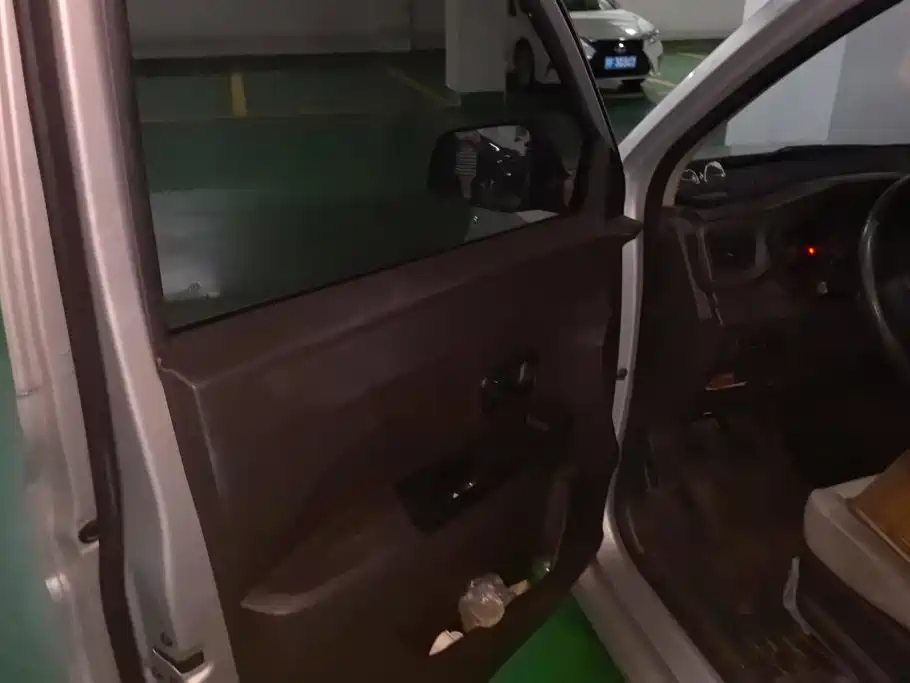 Wuling Hongguang V 2023