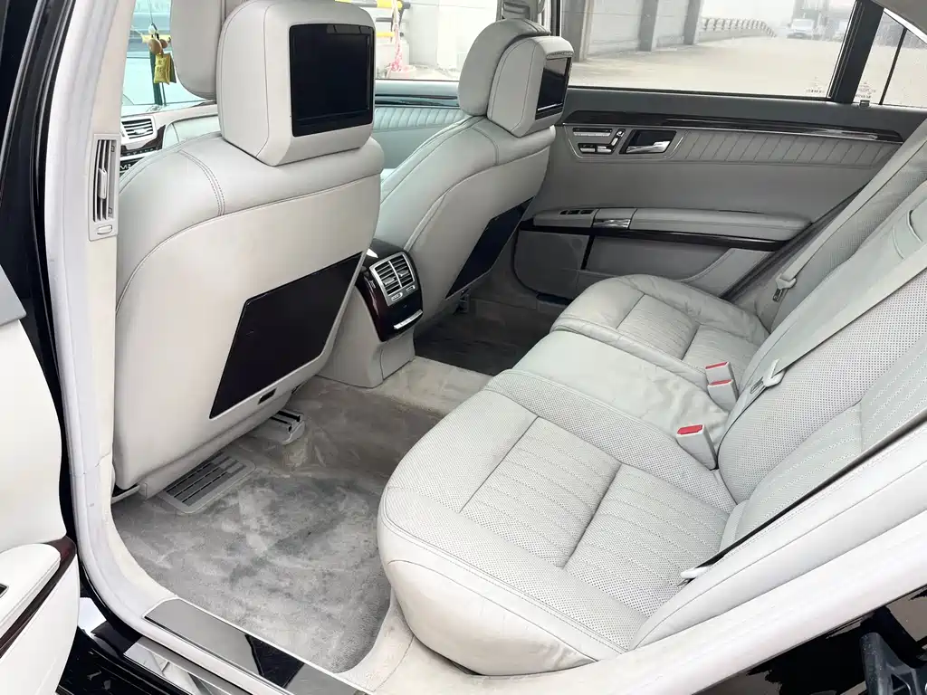 Mercedes-Benz S-Class 2012 — фото 13