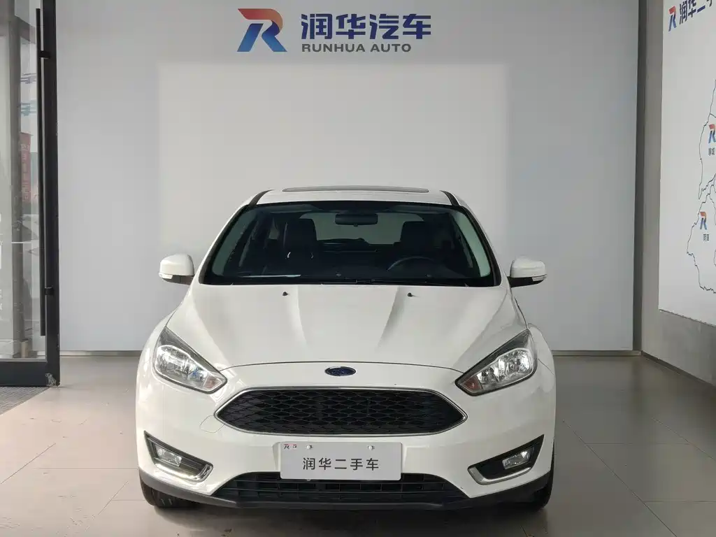 Ford Focus 2019 — фото 2