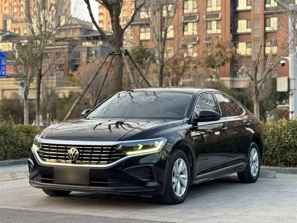 Volkswagen Passat 2022 — фото 21
