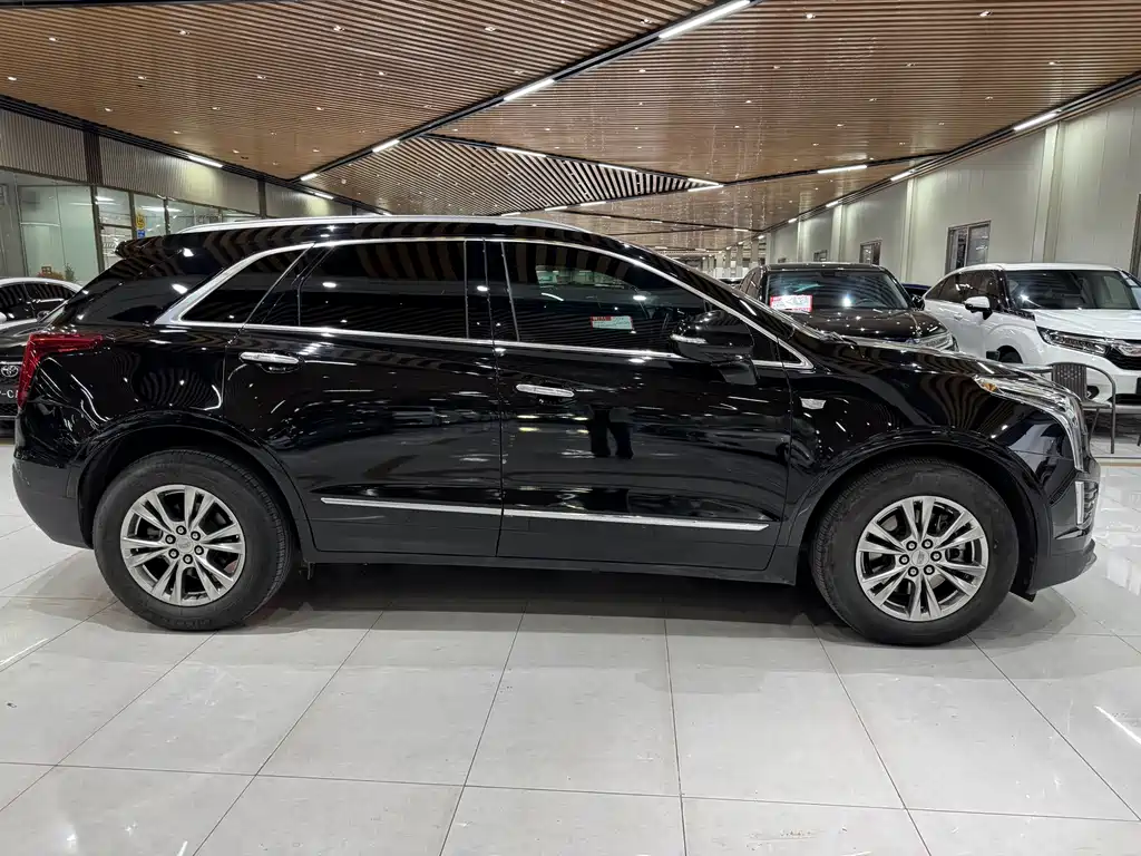 Cadillac XT5 2022 — фото 4