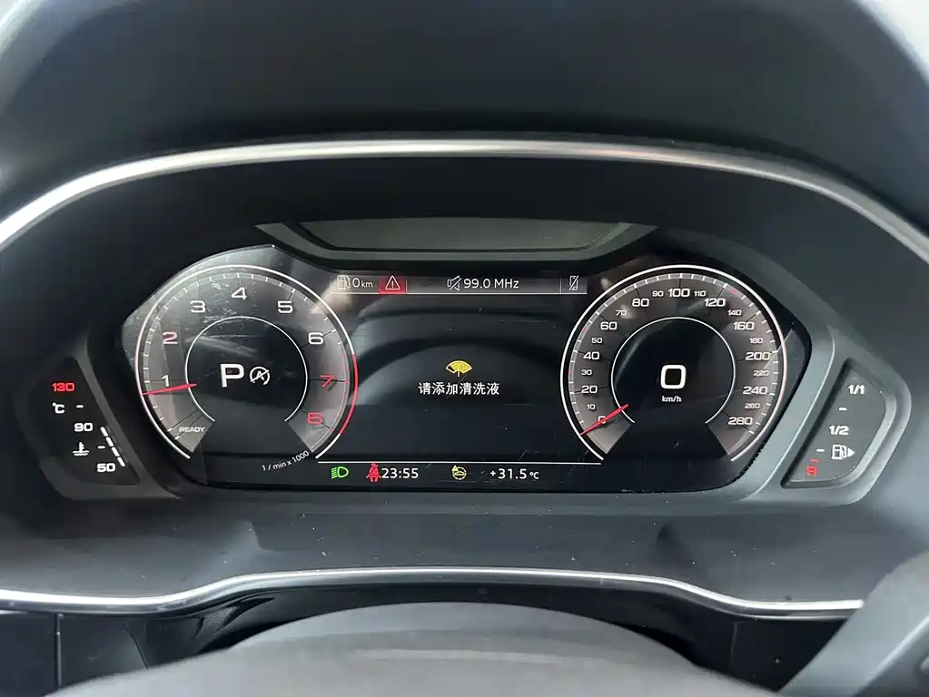 Audi Q3 2023 — фото 12
