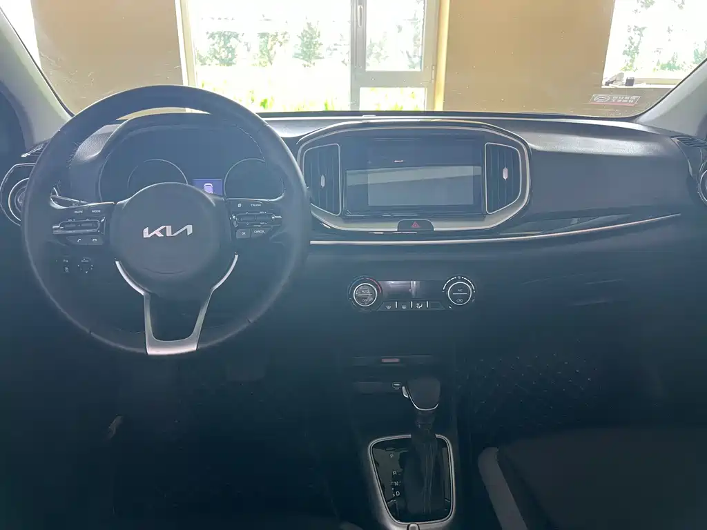 Kia KX1 2023 — фото 9