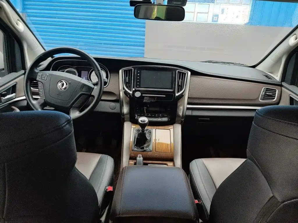 Dongfeng Fengxing M7 2021 — фото 13