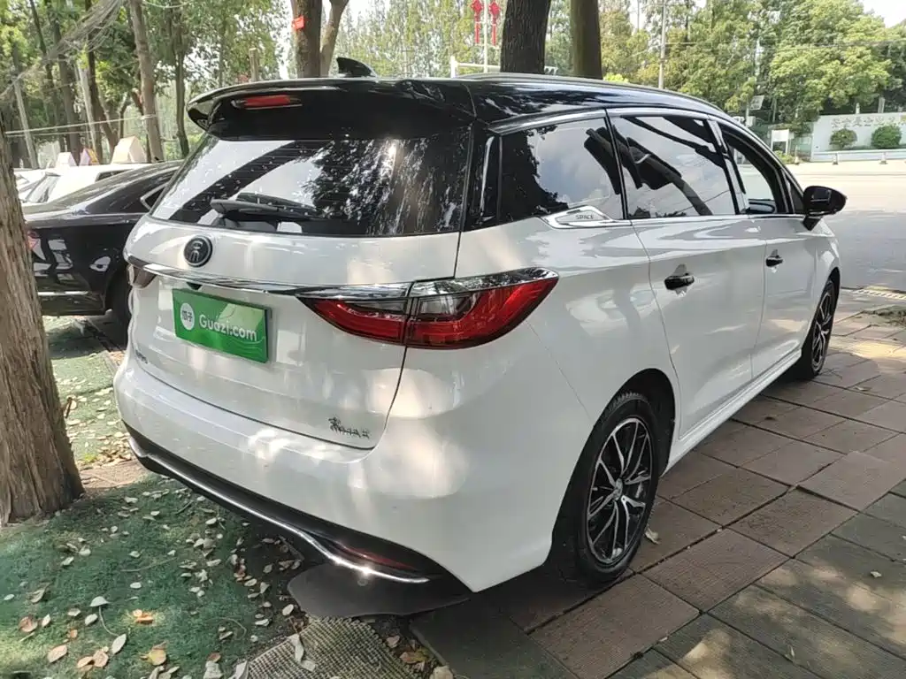 BYD Song MAX 2018 — фото 7