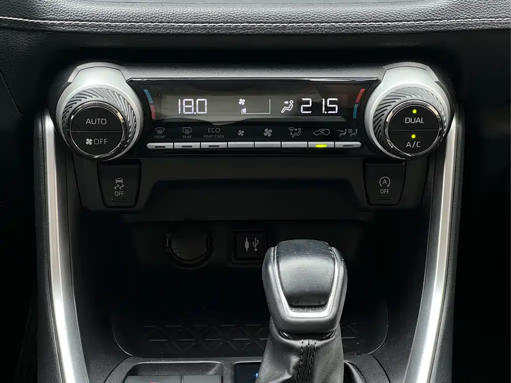 Toyota Wildlander 2022 — фото 11