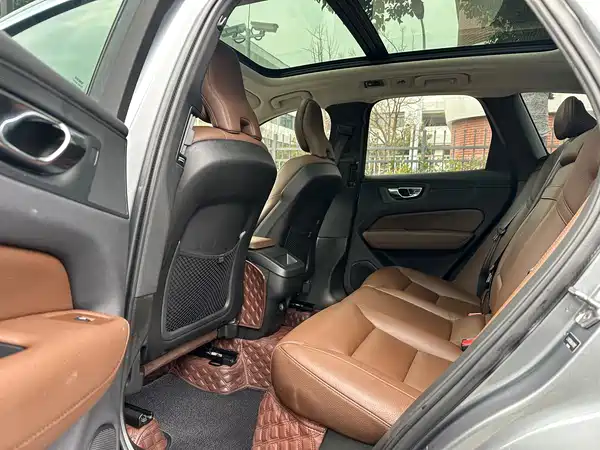 Volvo XC60 2020