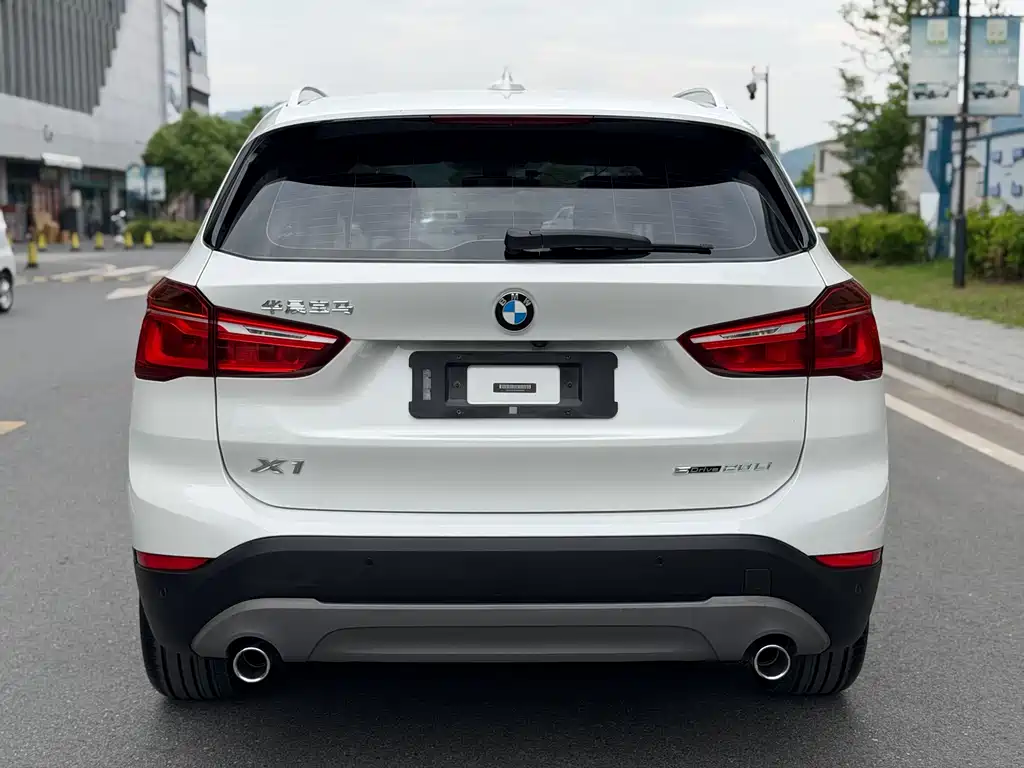 BMW X1 2018 — фото 14