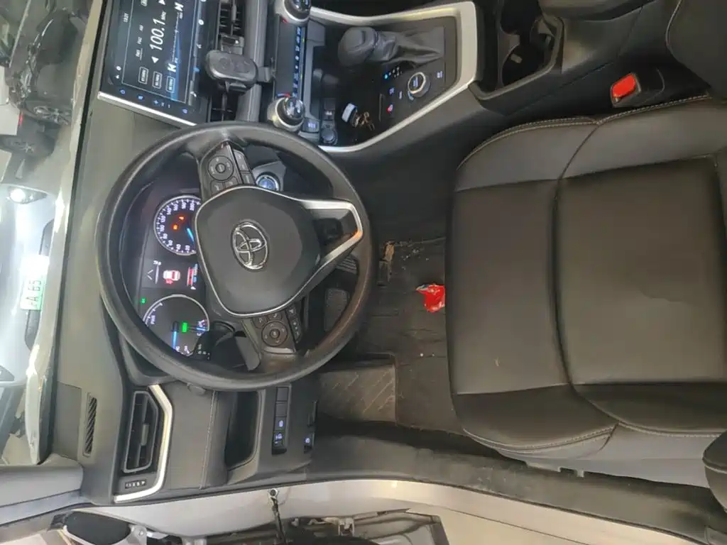 Toyota Wildlander 2020 — фото 11