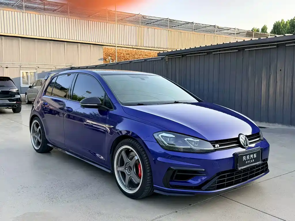 Volkswagen Golf 2019 — фото 2