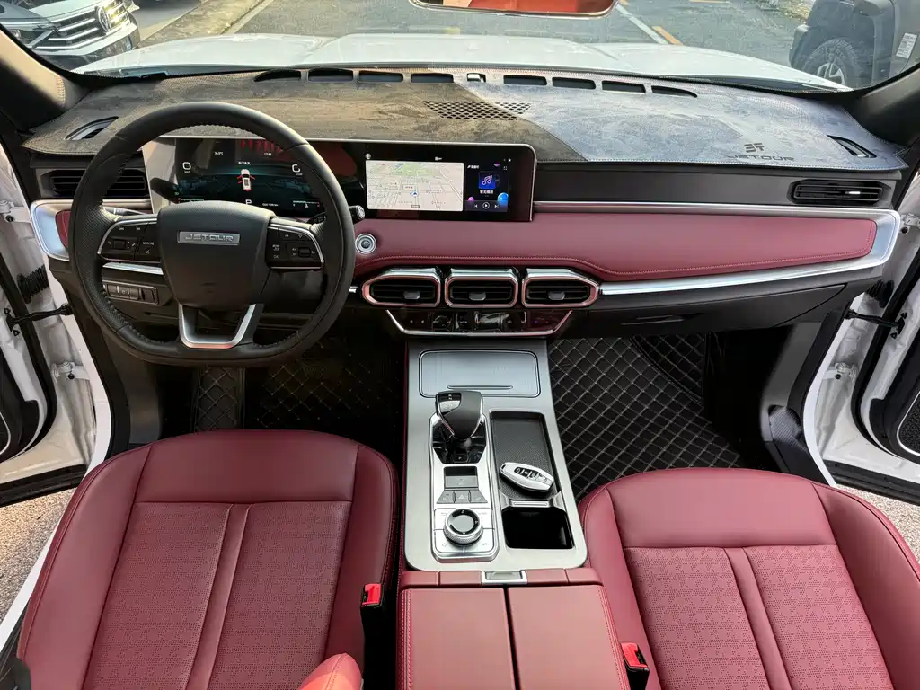 Jetour X70 PLUS 2025 — фото 12