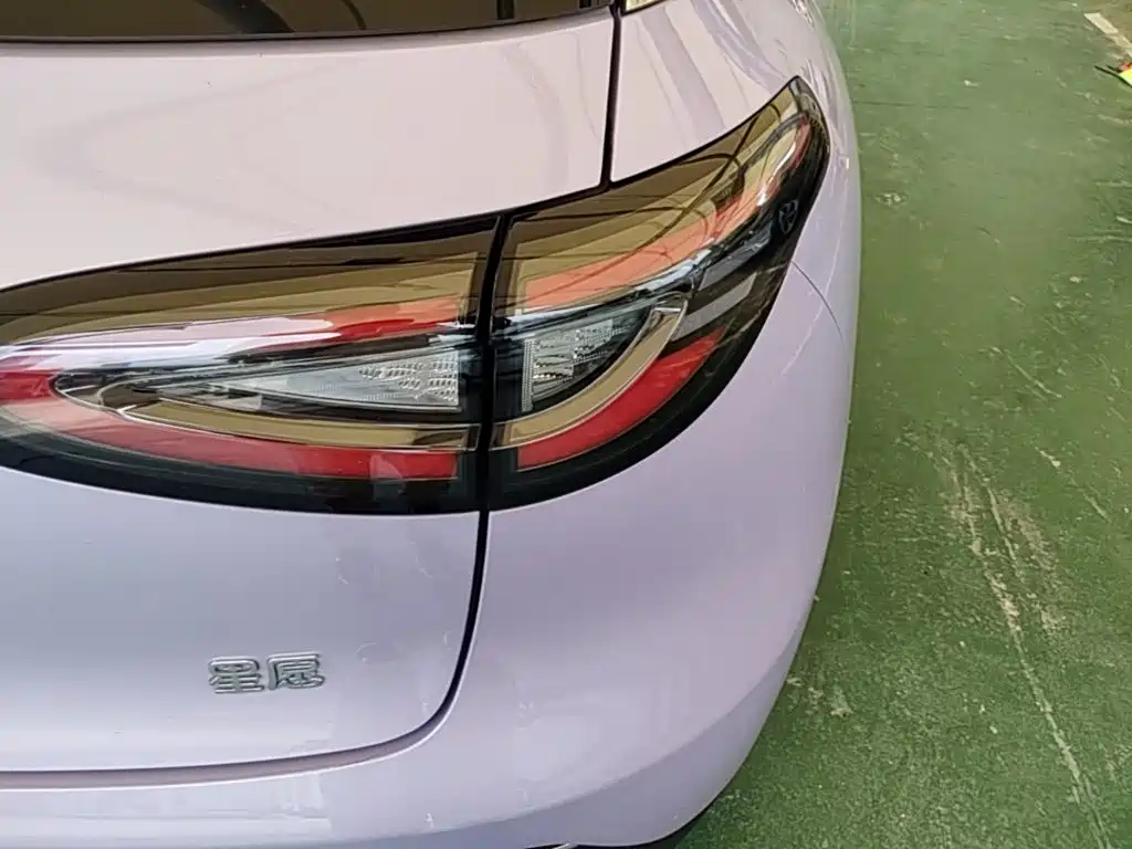 Geely Galaxy Starwish 2025 — фото 24
