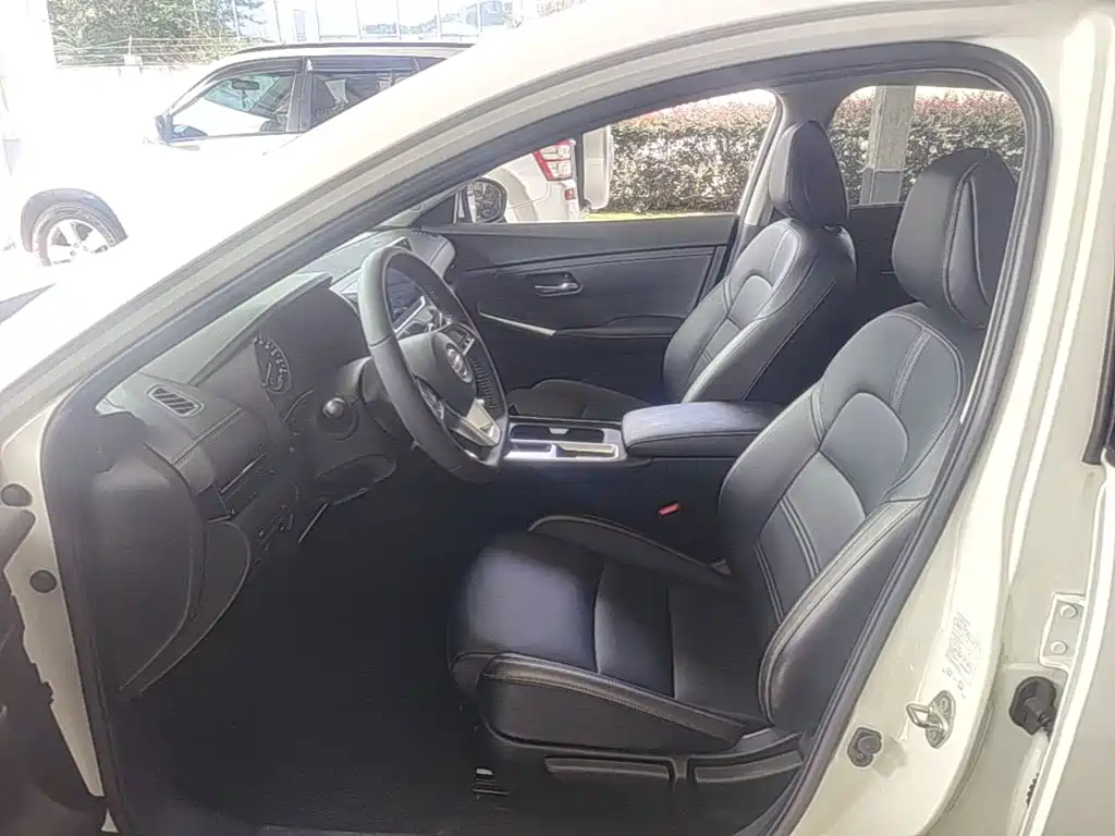 Nissan Sylphy 2023 — фото 15