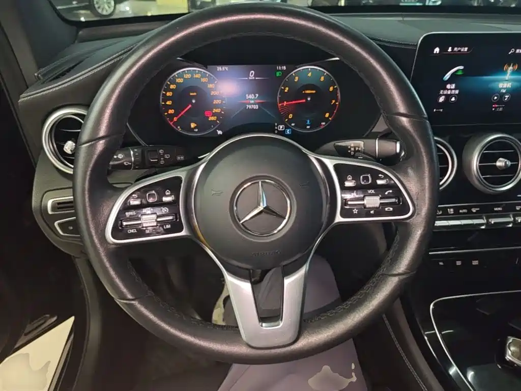 Mercedes-Benz GLC 2021 — фото 11