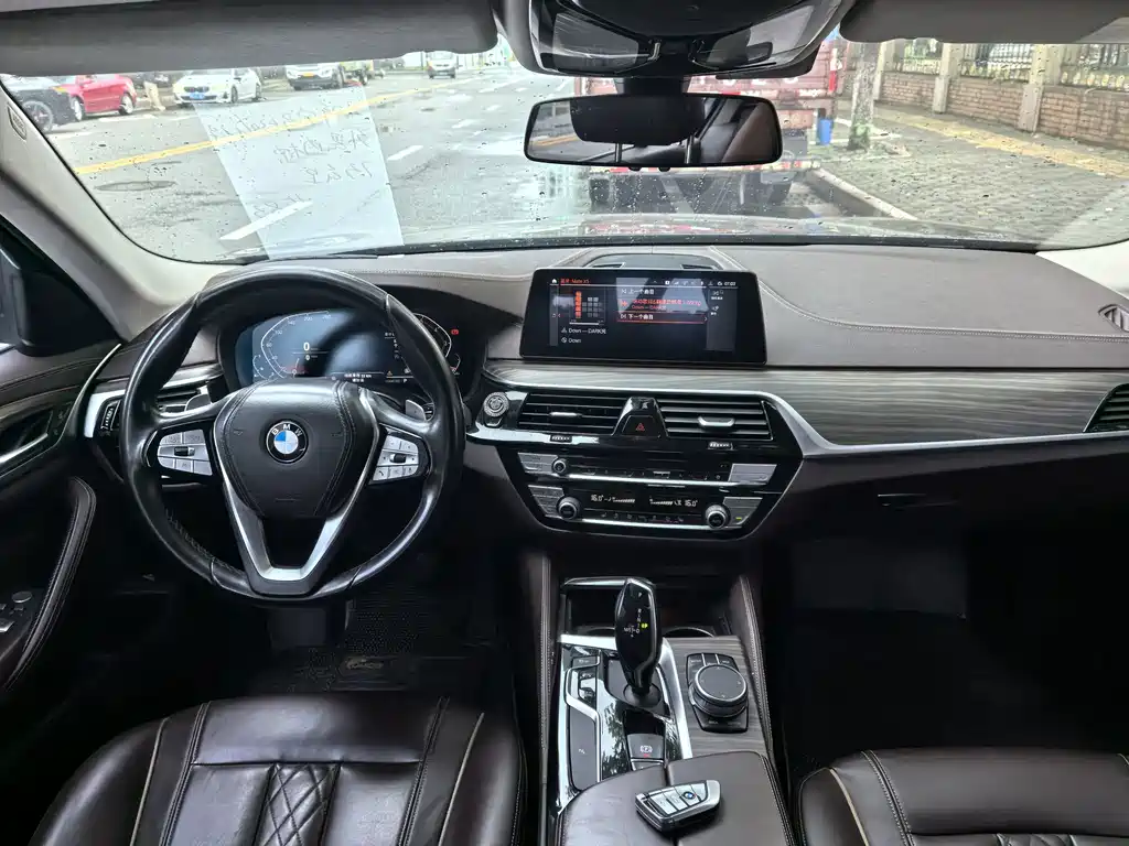 BMW 5 Series 2020 — фото 28