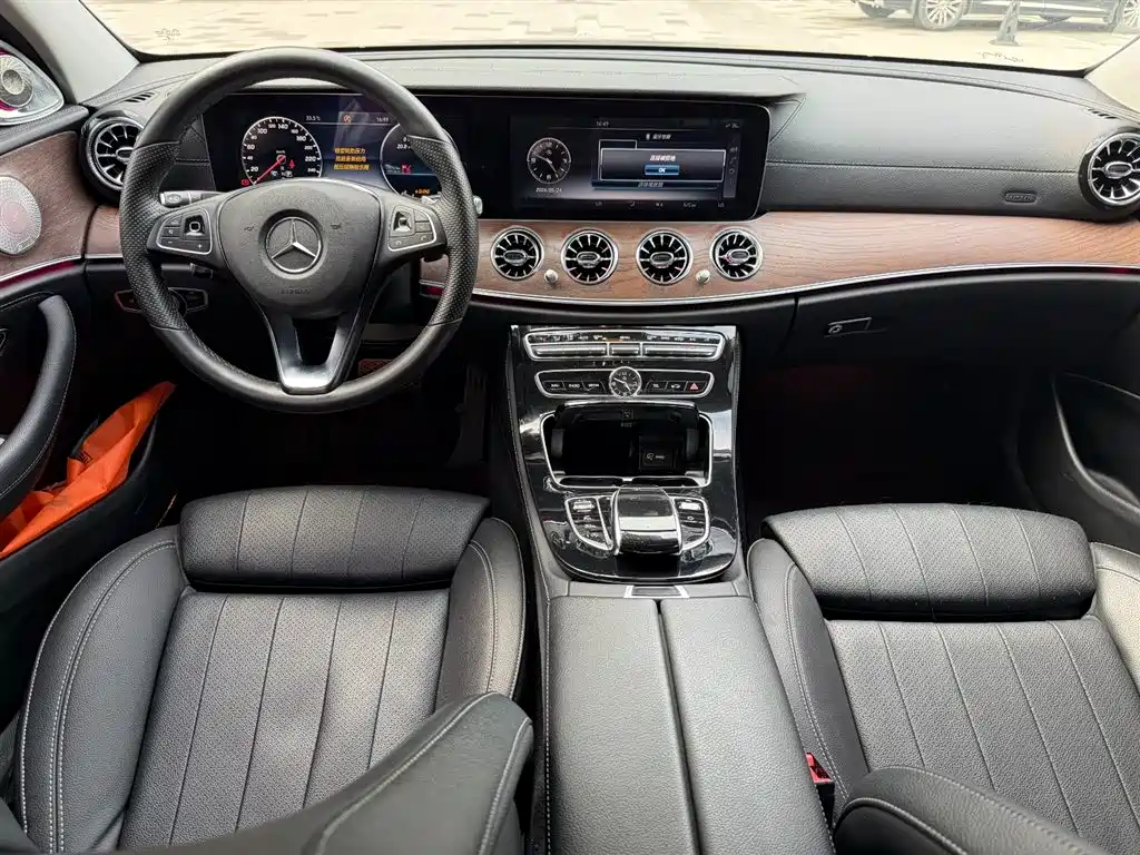 Mercedes-Benz E-Class 2016 — фото 4