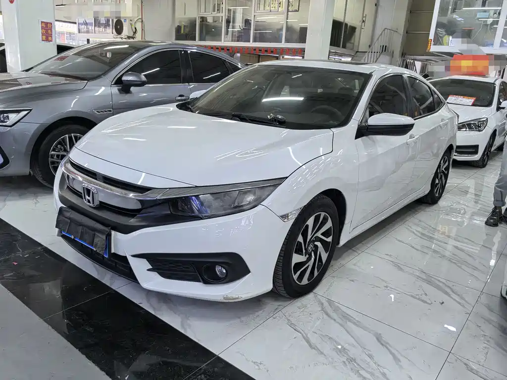 Honda Civic 2018 — фото 1