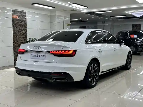 Audi A4L 2023