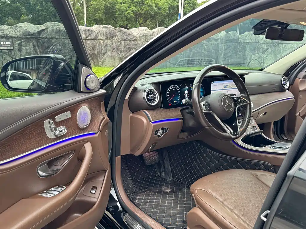 Mercedes-Benz E-Class 2023