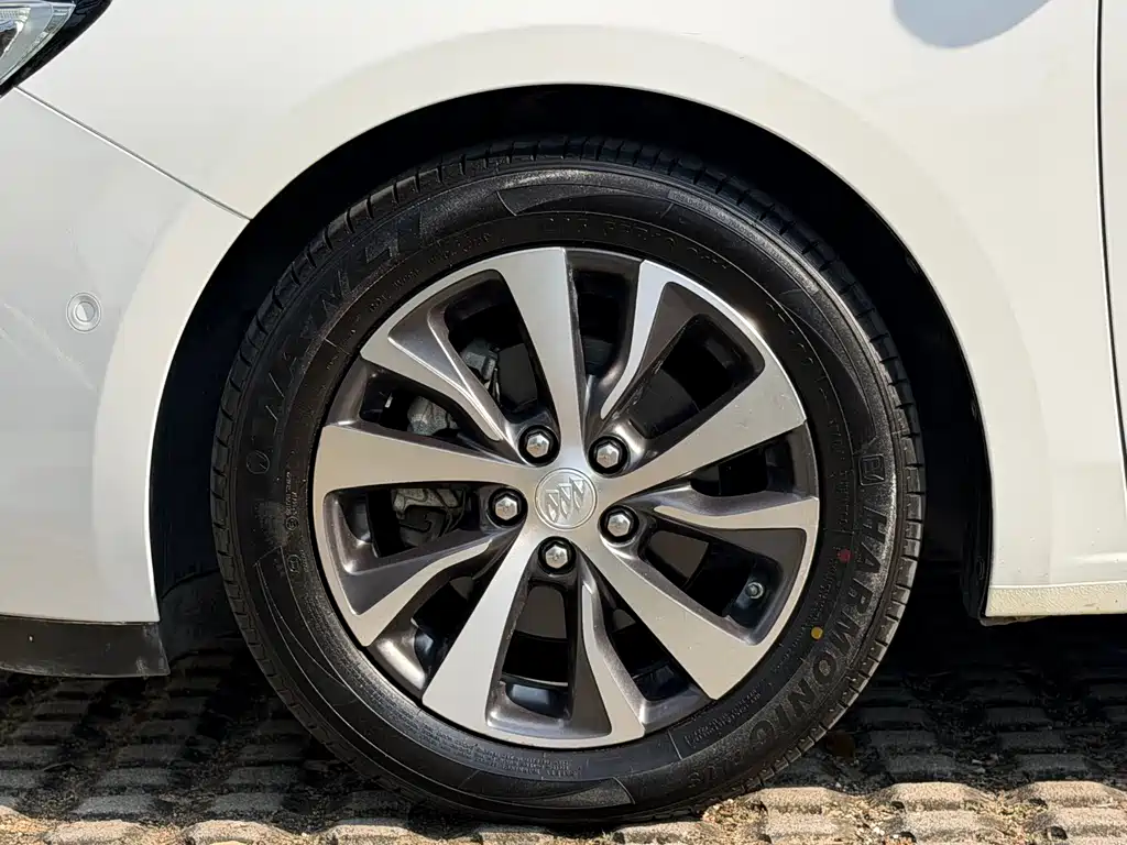 Buick Excelle 2018 — фото 20